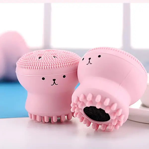 [1671_smily_face_cleaning_brush] Facial Cleansing Brushes, Cute Octopus Shape Silicone Face Scrubber Massager Skincare Tool (1PC)