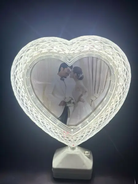 [PT-669] StellarGlow Memory Frame Heart Shaped