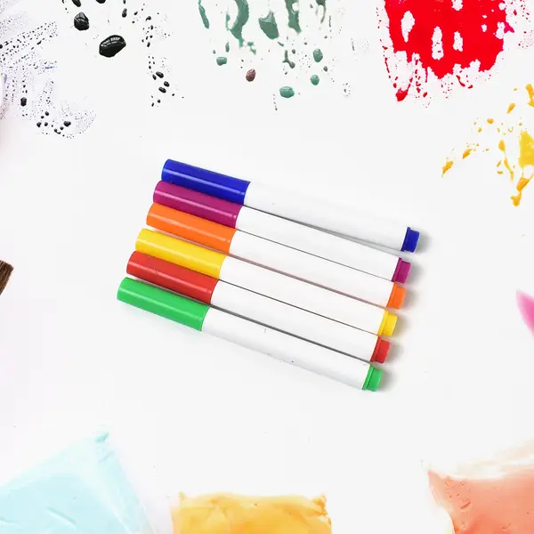 [18816_inflatable_animals_with_6_marker] Multicolour colour-your-own inflatable animals With 6pcs Colored Pen Markers (1 Set)